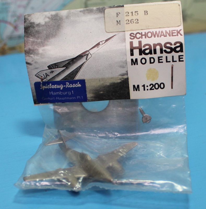 Flugzeug "M 262" (1 St.) Bausatz 1:200 Hansa Schowanek F 215B